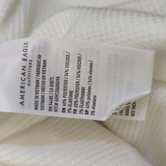 American Eagle White Long Sleeve Cropped Mock Neck Hey Baby Tee Size Medium - Picture 10 of 10